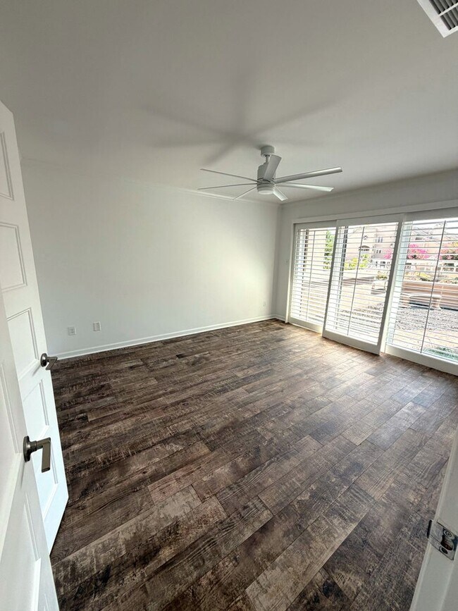 Building Photo - 646 Portside Dr