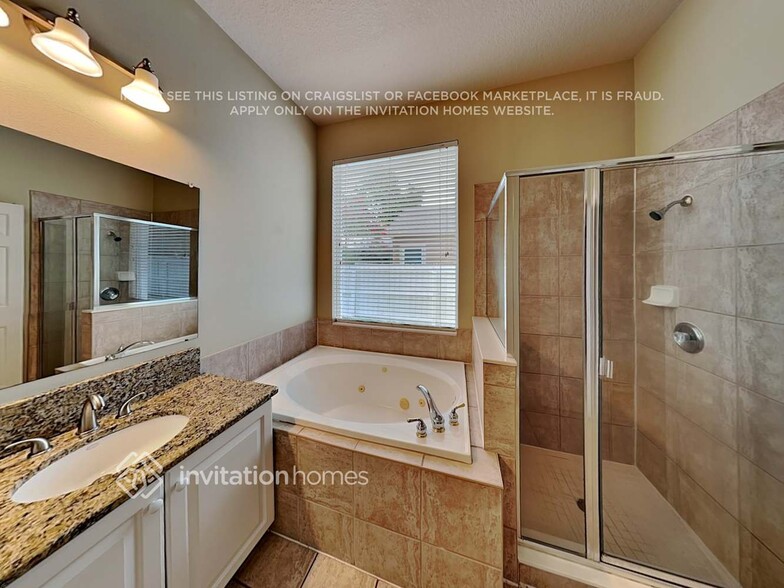 Building Photo - 626 Westhampton Ct