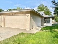 Building Photo - 562-564 Jocelyn Drive