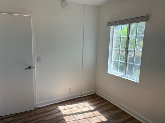 Building Photo - 3266 1/2 W Descanso Dr