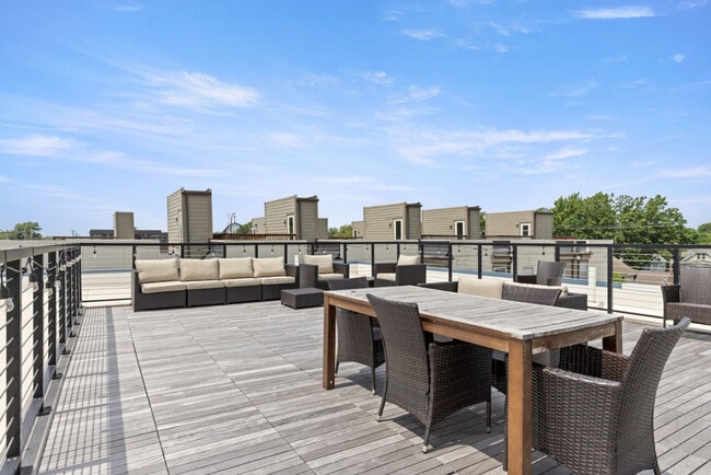 Building Photo - 12607 Larchmere Blvd