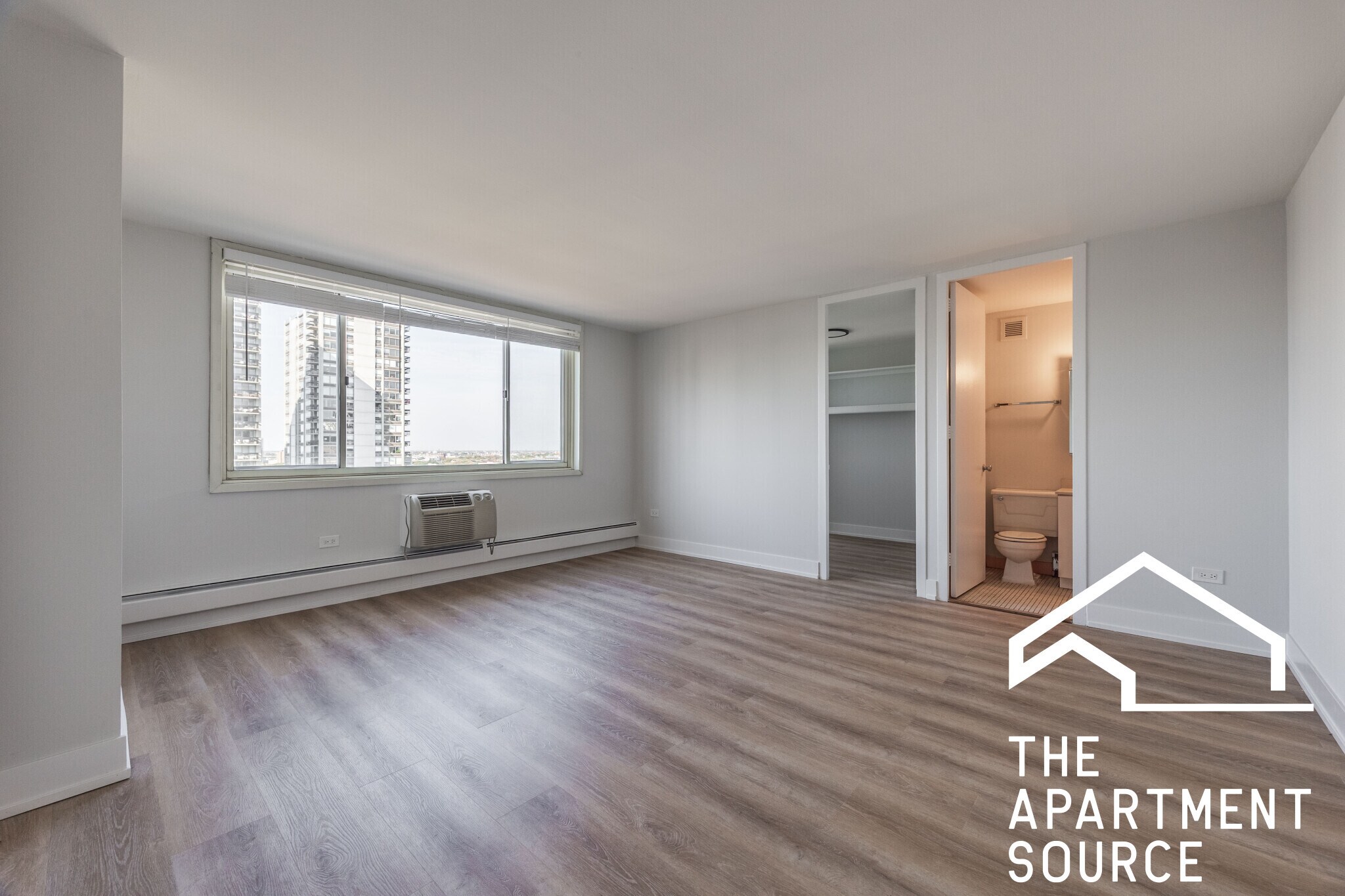 Building Photo - 1337 N Dearborn St