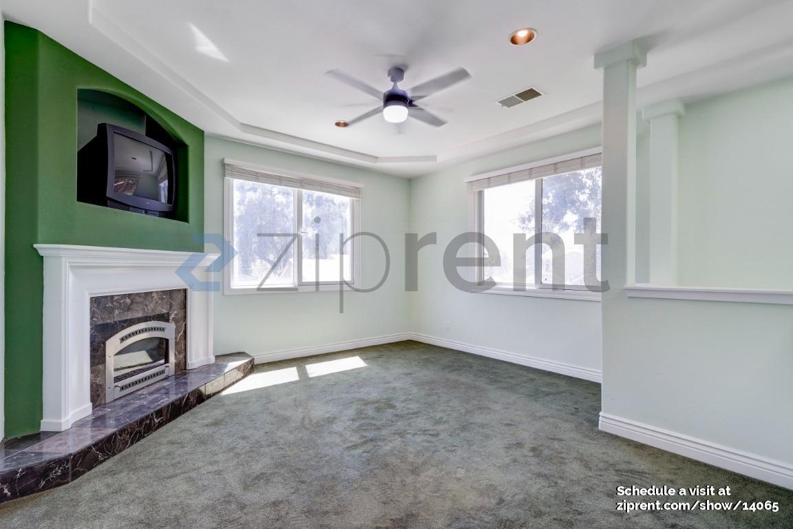 Building Photo - Unit