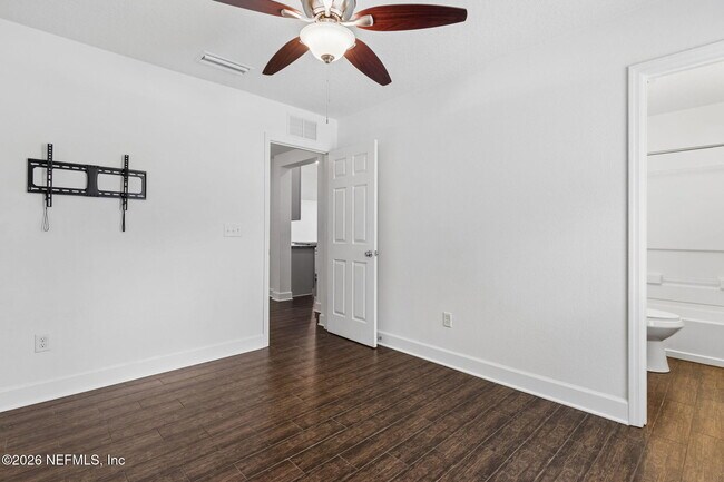 Building Photo - 15929 Hutton Ln