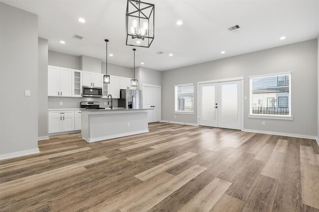 Building Photo - 417 Stonework Sage Ln