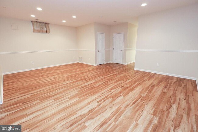 Building Photo - 23305 Hyacinth Ln