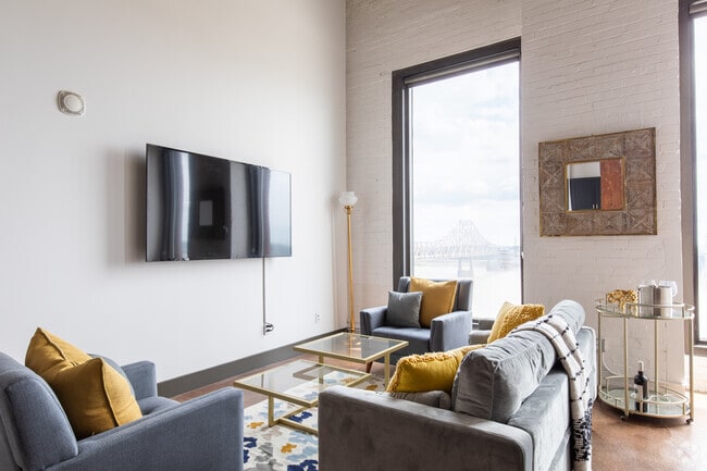 Display Unit - Peper Lofts @ Laclede's Landing