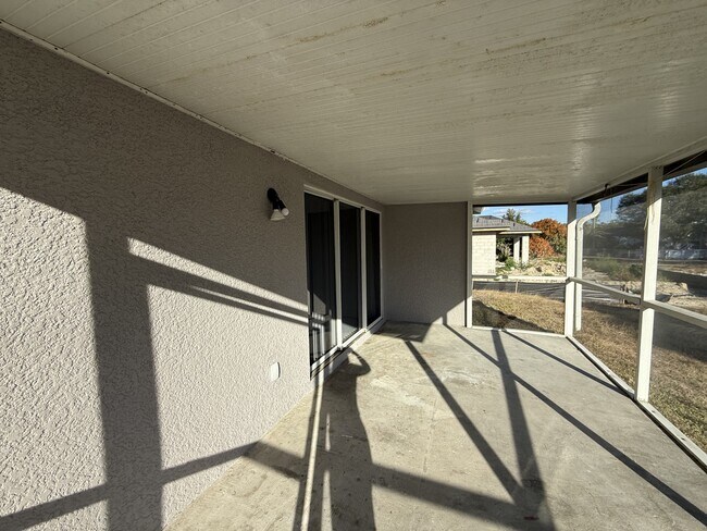 Building Photo - 3417 1st St SW