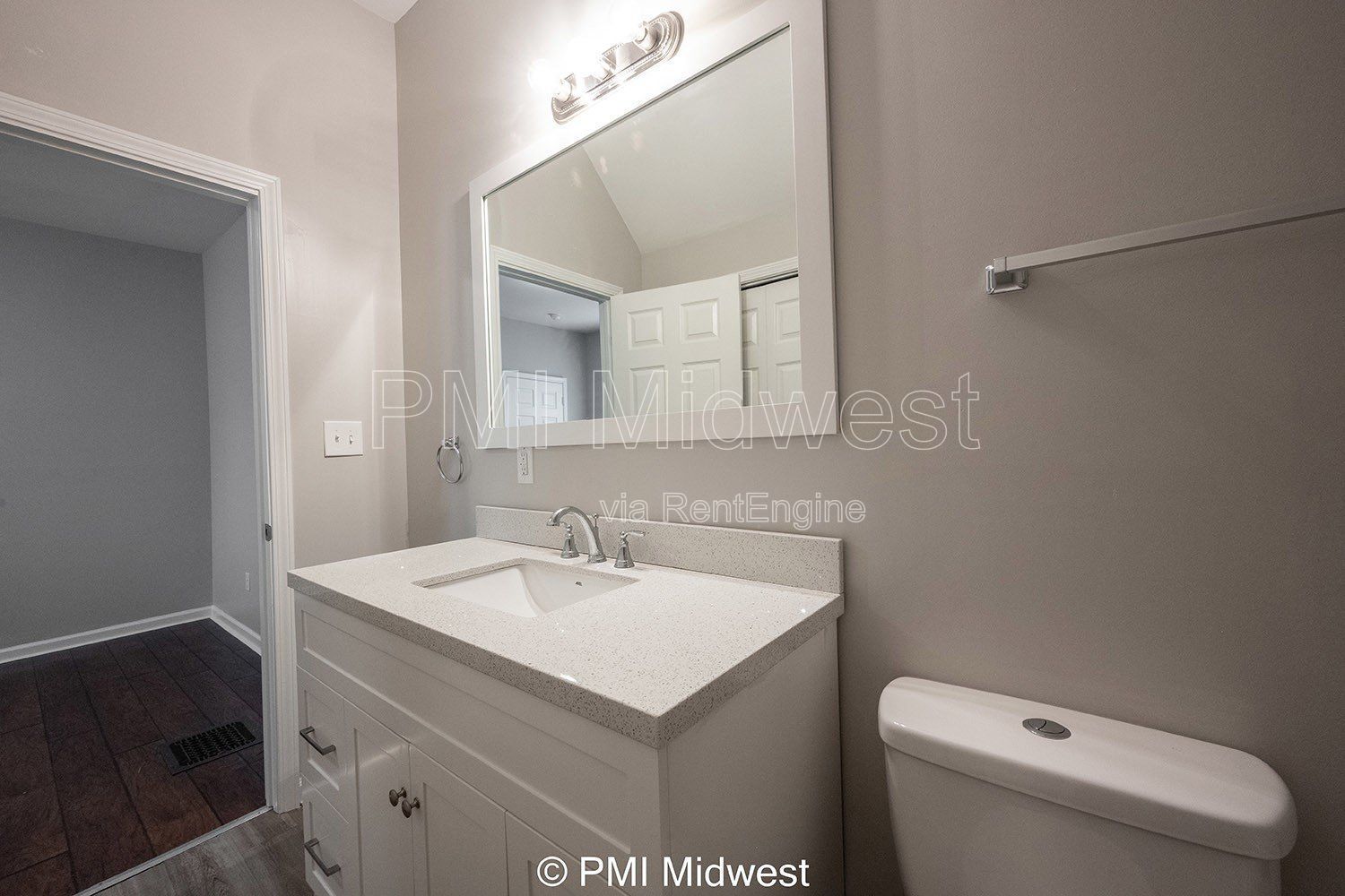 Building Photo - 1437 S East St