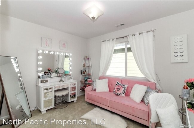 Building Photo - 4 br, 2.5 bath House - 27475 211th Ct SE