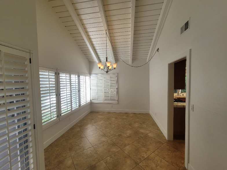 Building Photo - 1081 Triunfo Canyon Rd