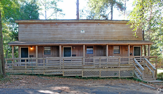 Building Photo - Treehouse Townhomes