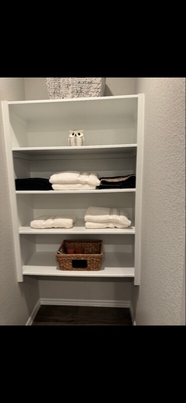 Building Photo - 21430 Chester Cliff Ln