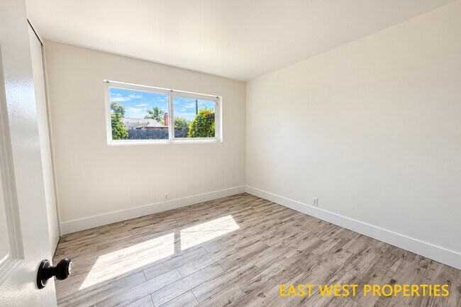 Building Photo - 10322 Maikai Dr