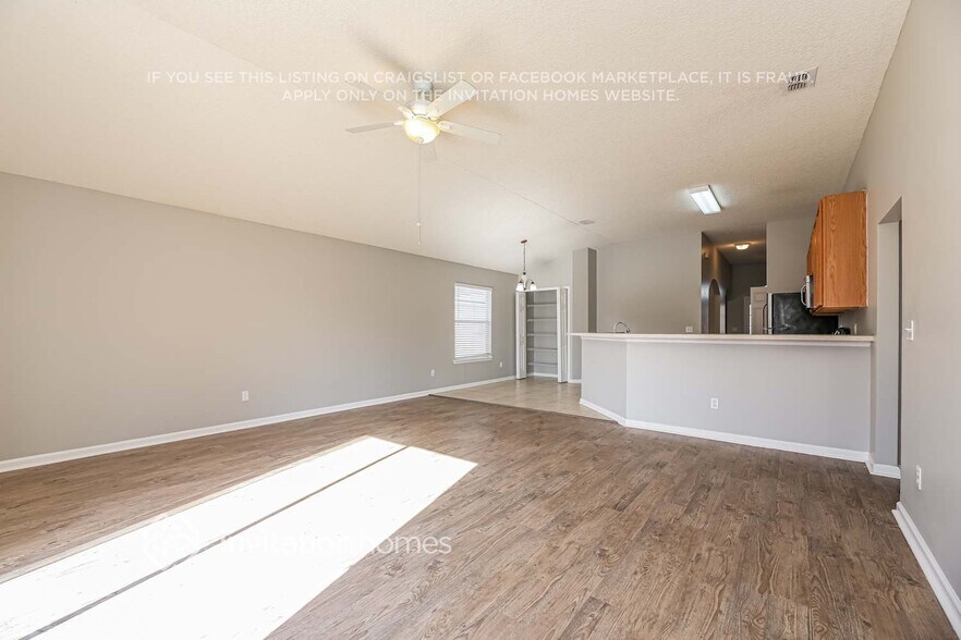 Building Photo - 1465 Seawolf Trail N