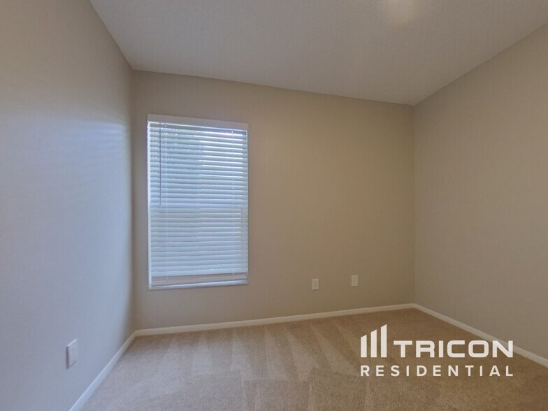 Building Photo - 2636 Cahill Way