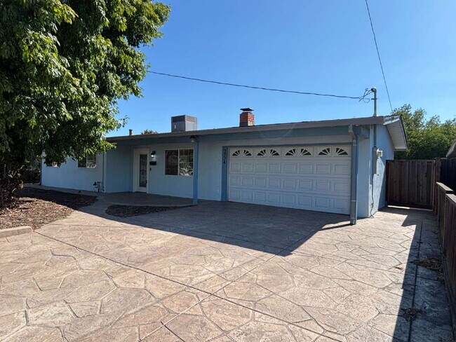 Primary Photo - "Charming 3-Bed Concord Gem with Granite C...