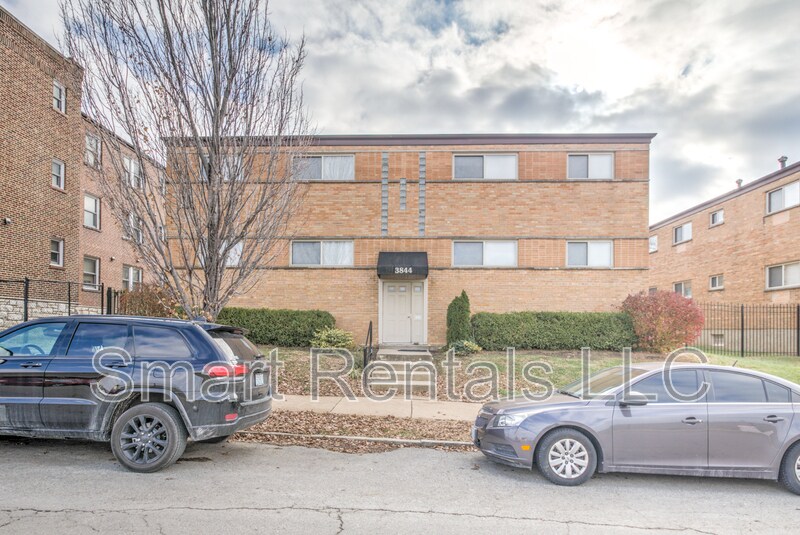 Building Photo - 3850 Park Ave