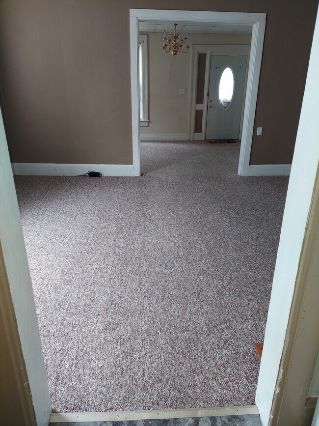 Building Photo - 718 W Jackson St