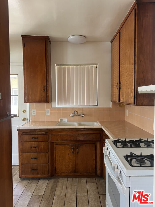 Building Photo - 1124 San Rafael Ave