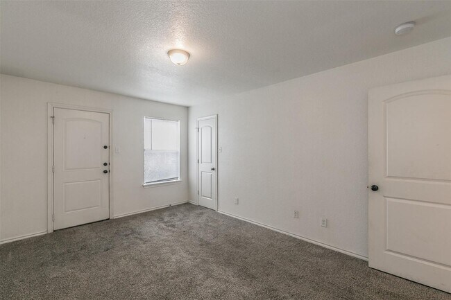 Building Photo - 8117-8119 Doreen Avenue