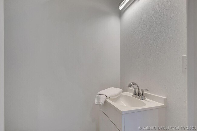 Building Photo - 3868 Patio Ct