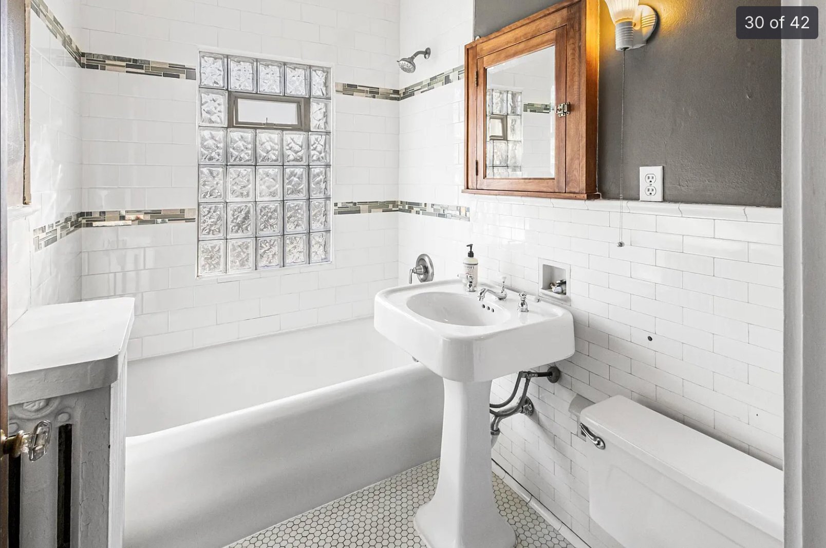 Building Photo - 5000 Newton Ave S