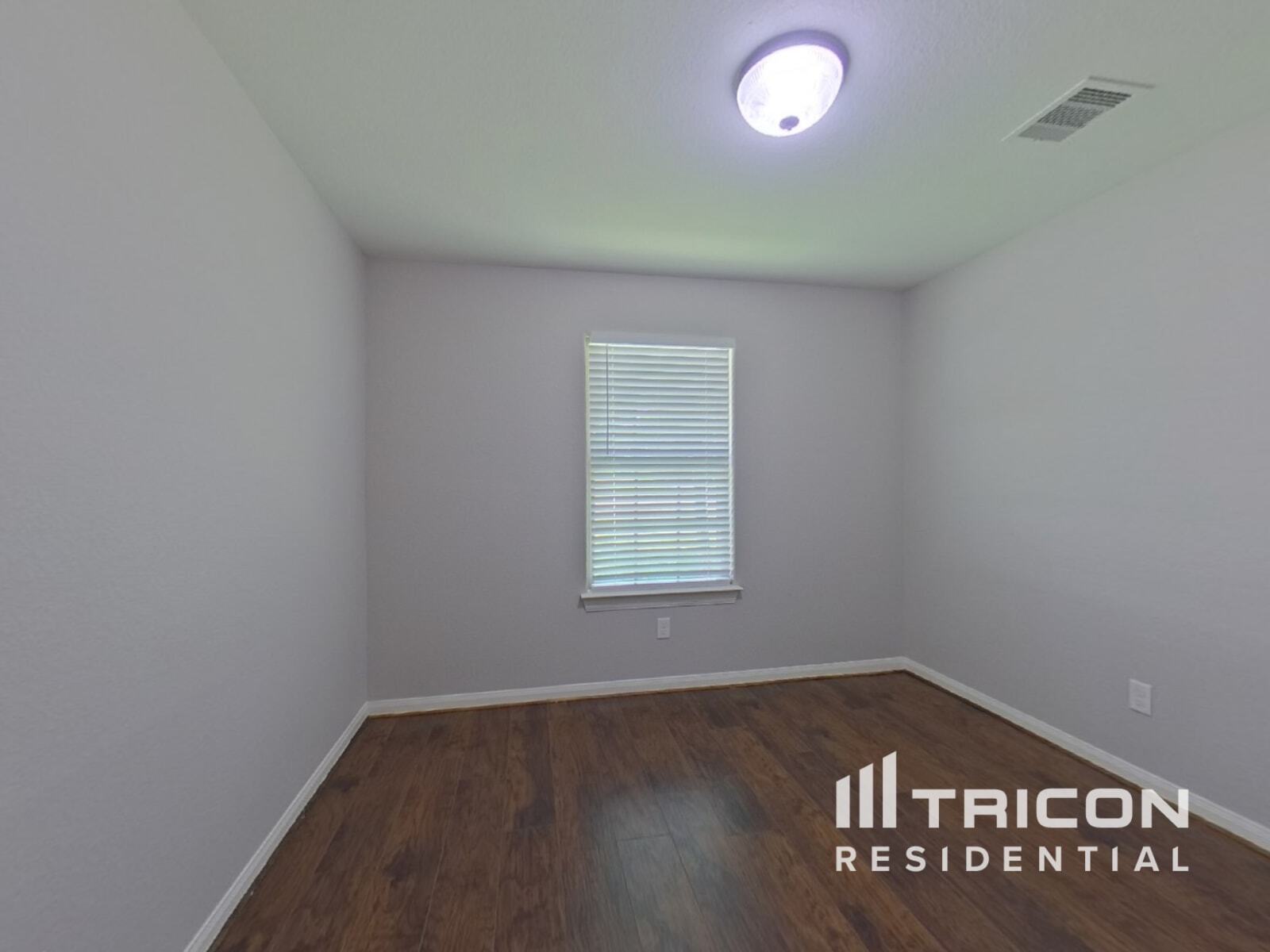 Building Photo - 10774 Royal York Dr