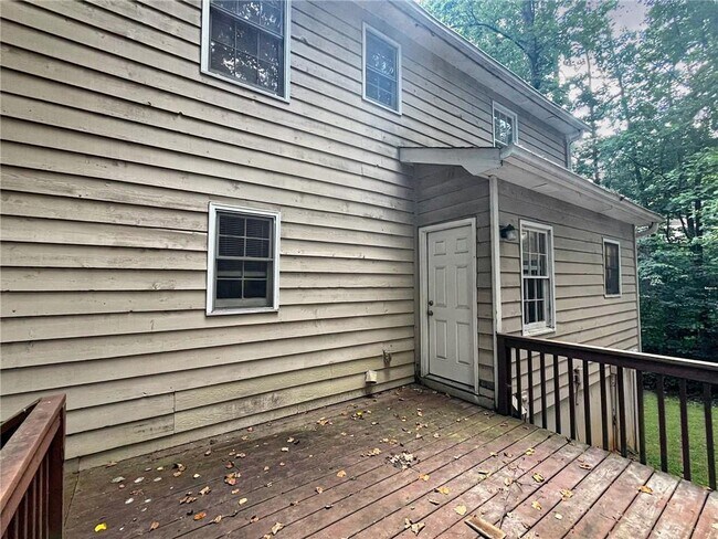 Building Photo - 4125 Maple Ferry Dr