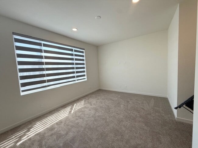 Building Photo - BEAUTIFUL BRAND NEW TOWNHOME IN STANTON FOR LEASE