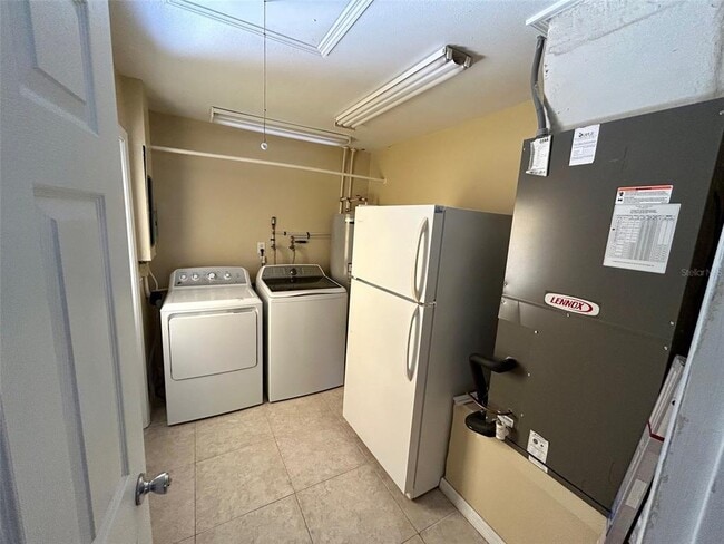 Building Photo - 1567 Brooks Ln