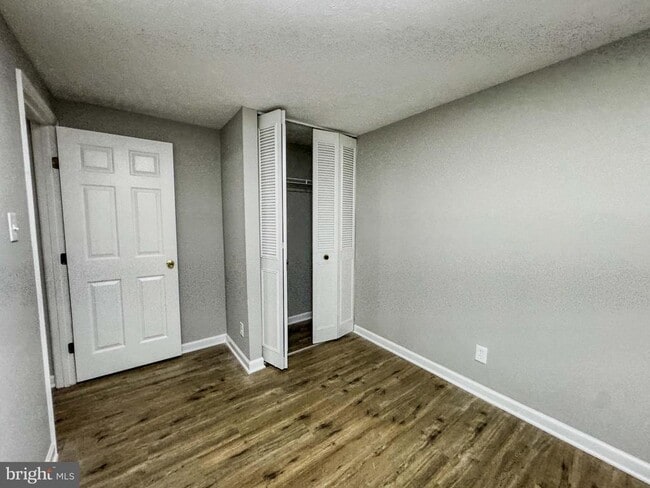 Building Photo - 117 Villa Knoll Ct