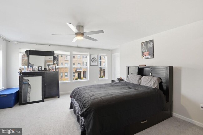 Building Photo - 10501 John Glenn St