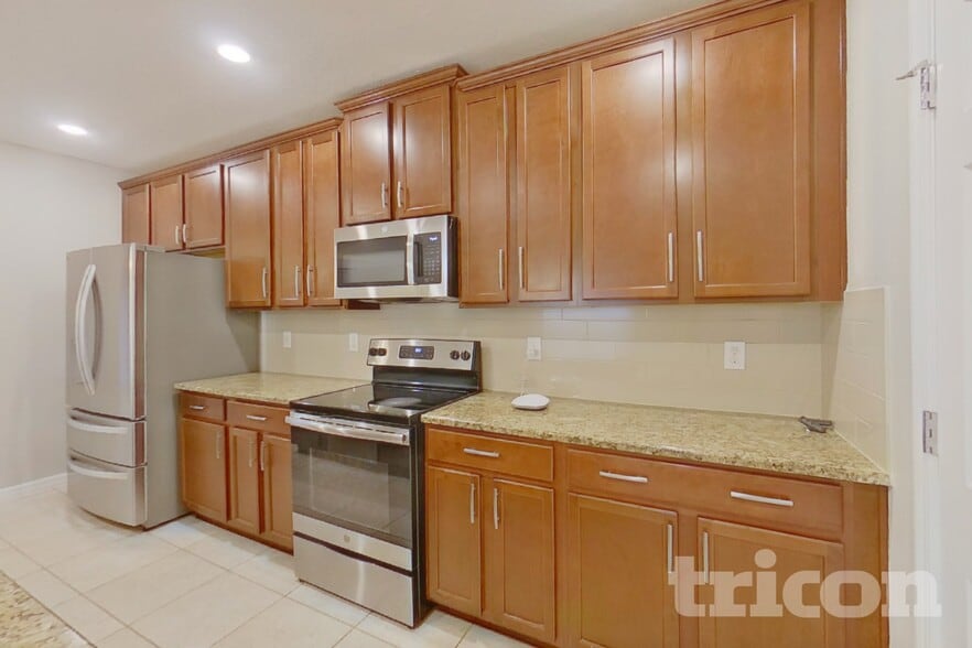 Building Photo - 417 Kestrel Dr