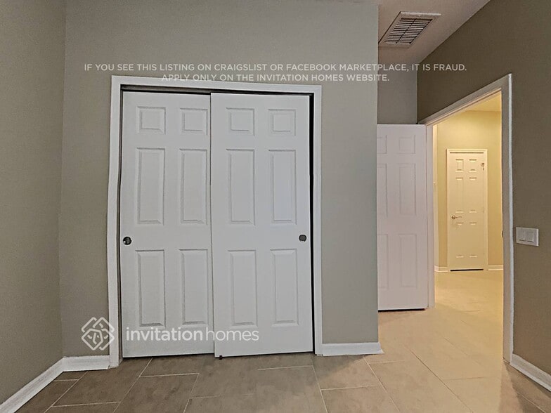 Building Photo - 2235 Landside Dr