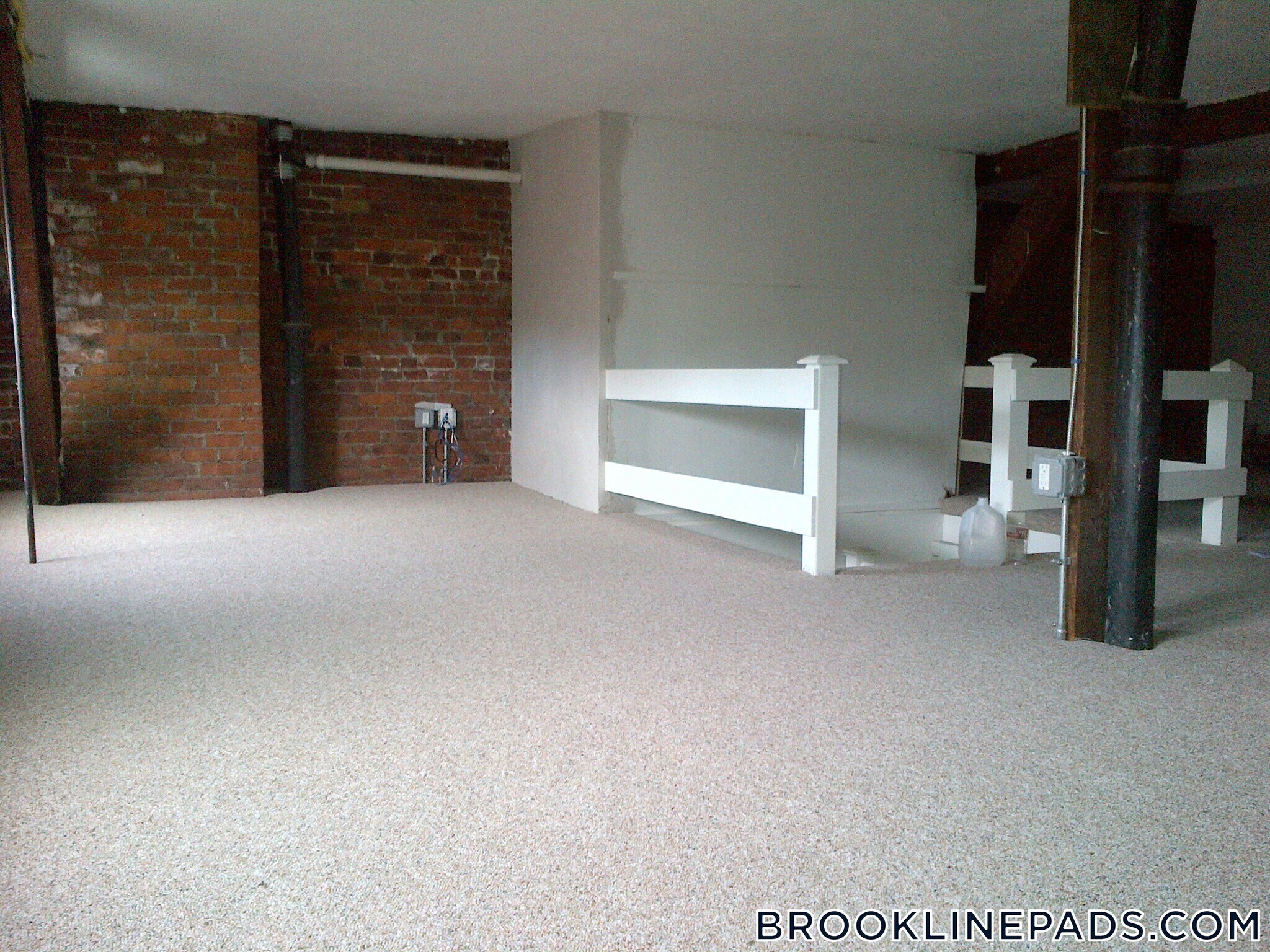 Building Photo - 1798 Beacon St