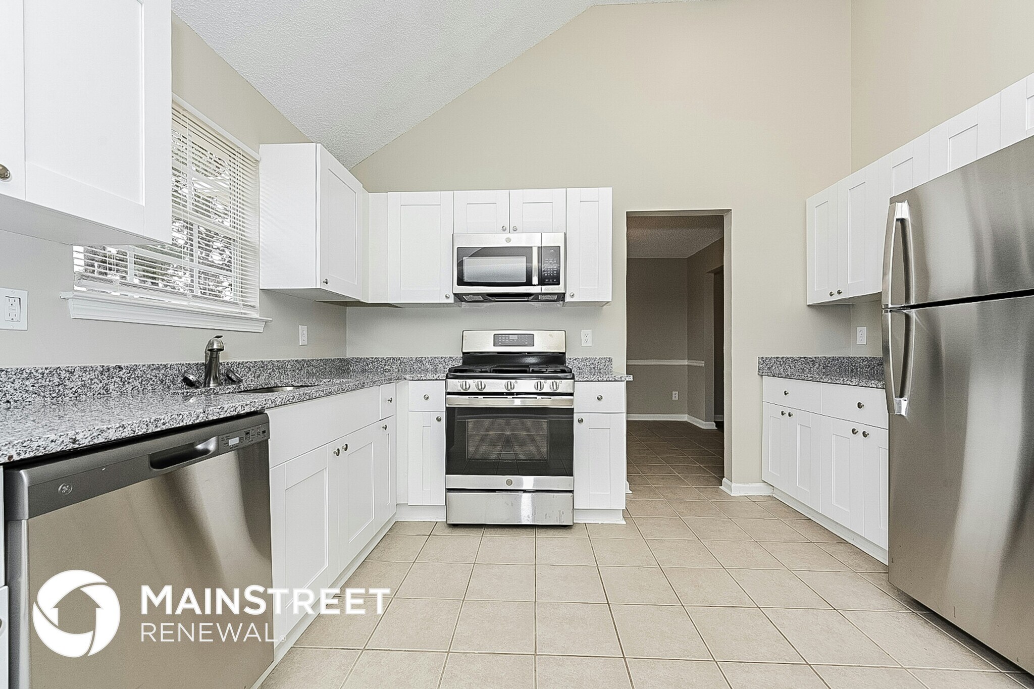 Building Photo - 10588 Village Landing