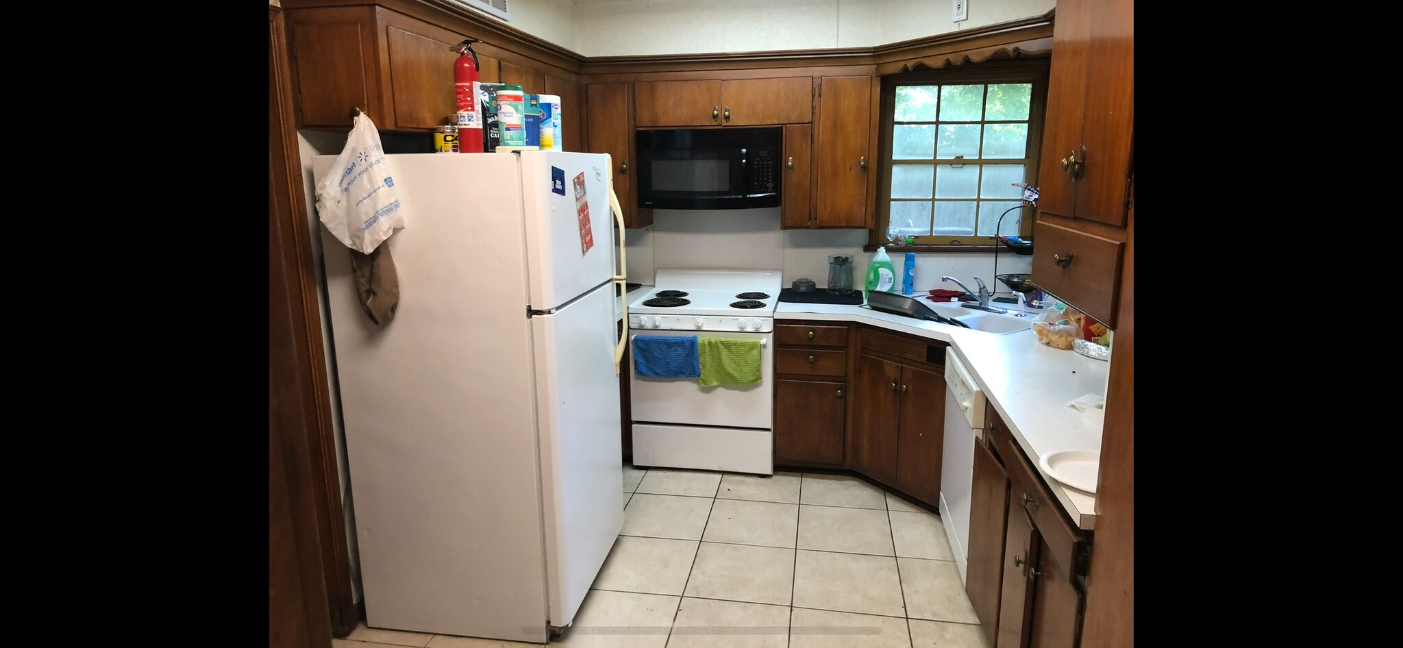 Building Photo - 1002 Brookside Dr