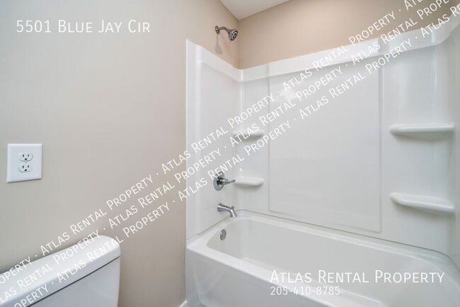 Building Photo - 5501 Blue Jay Cir