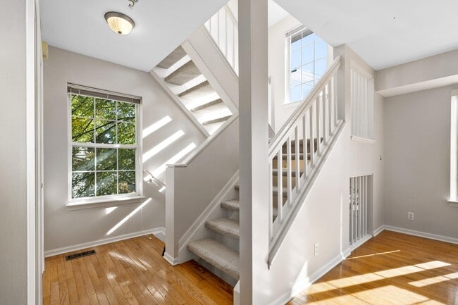 Building Photo - 222 Willis Ave