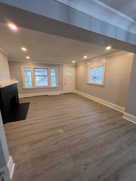 Building Photo - 3332 Cedarbrook Rd