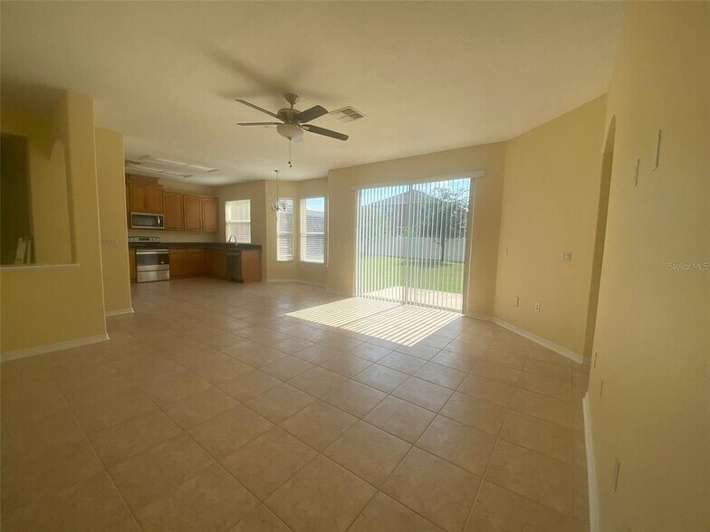 Building Photo - 337 Bella Vida Blvd