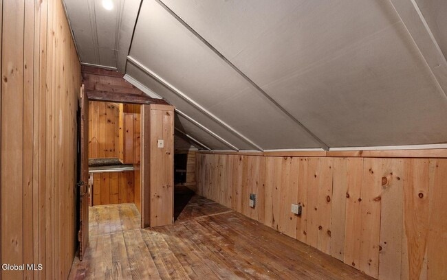 Building Photo - 33 Chuckwagon Trail