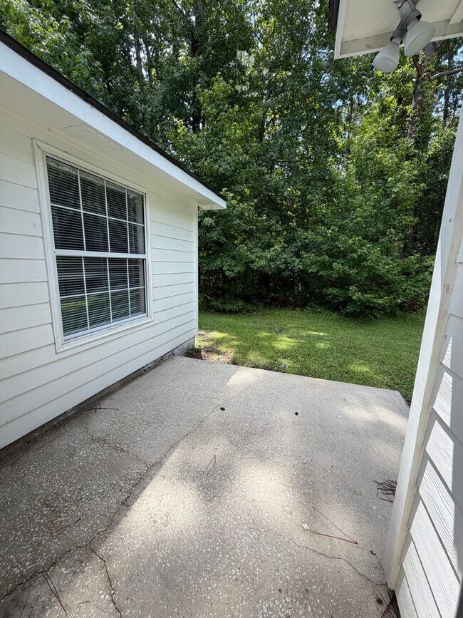 Building Photo - 101 Talbot Ct