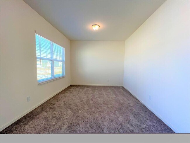 Building Photo - 1036 Lacebark Pne Ln