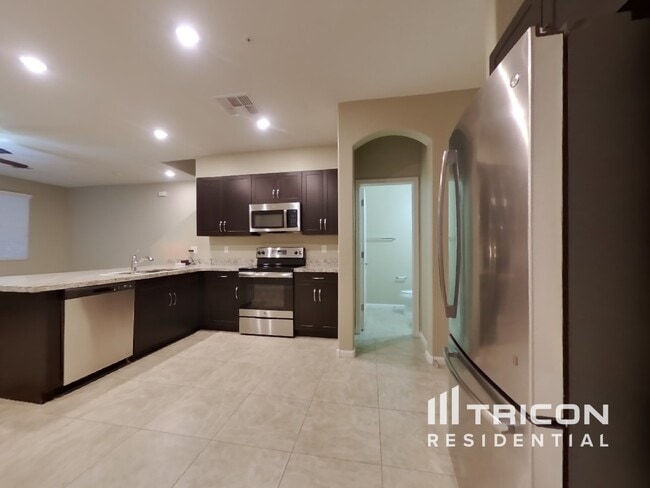 Building Photo - 12574 W Mazatzal Dr