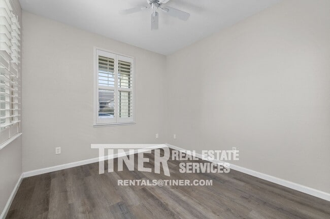 Building Photo - 3152 Overton Way