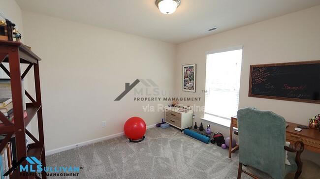 Building Photo - 291 White Oak Ridge Dr