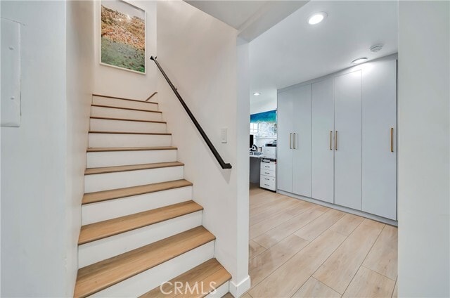 Building Photo - 14727 Magnolia Blvd