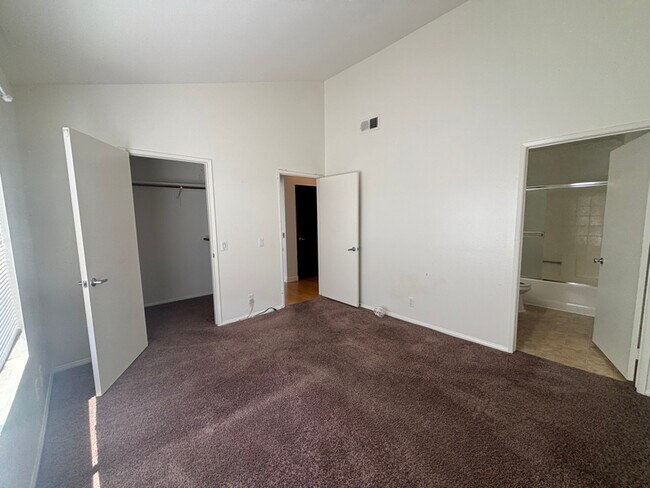 Building Photo - 3722 Sawtelle Blvd
